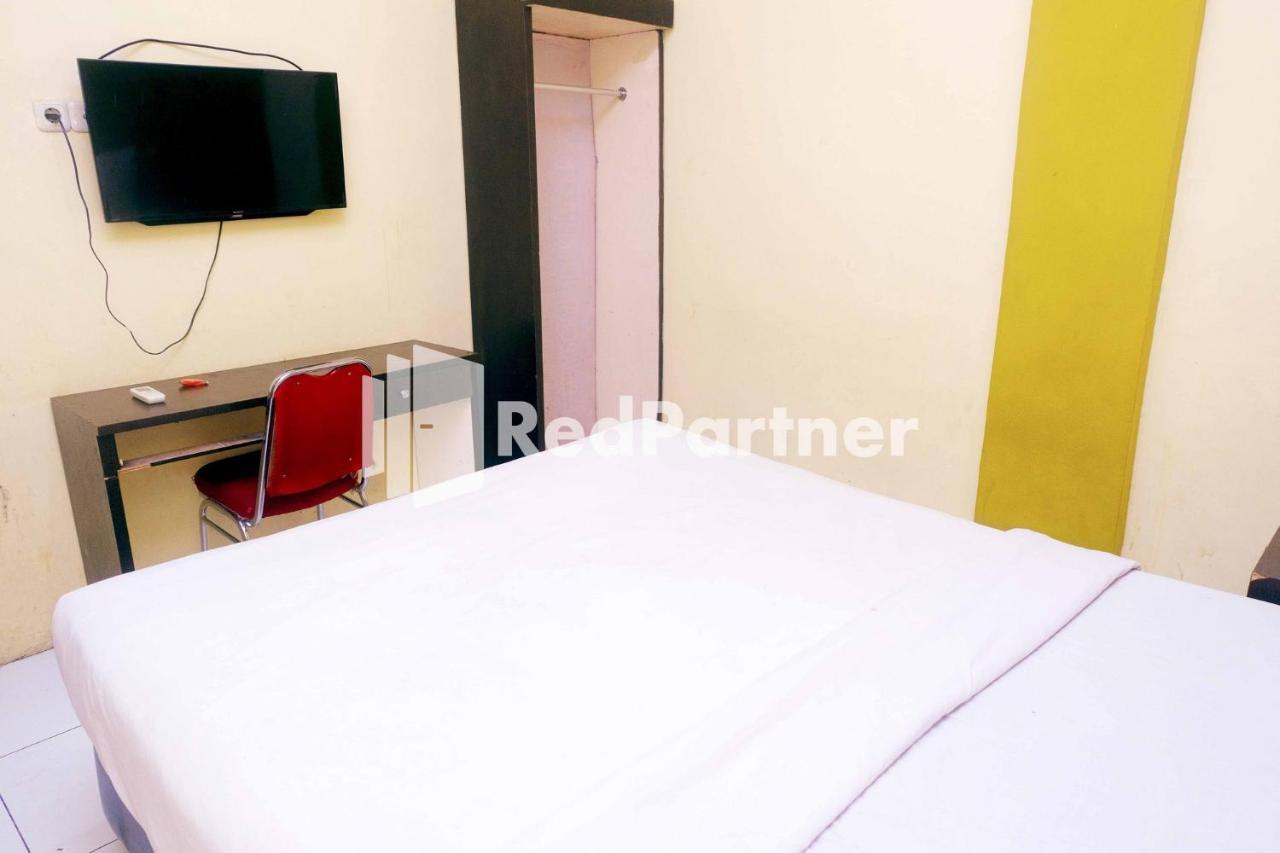 Hotel Permata Makassar Mitra Reddoorz Balangberu Exterior photo
